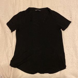 Athleta breezy v neck shirt